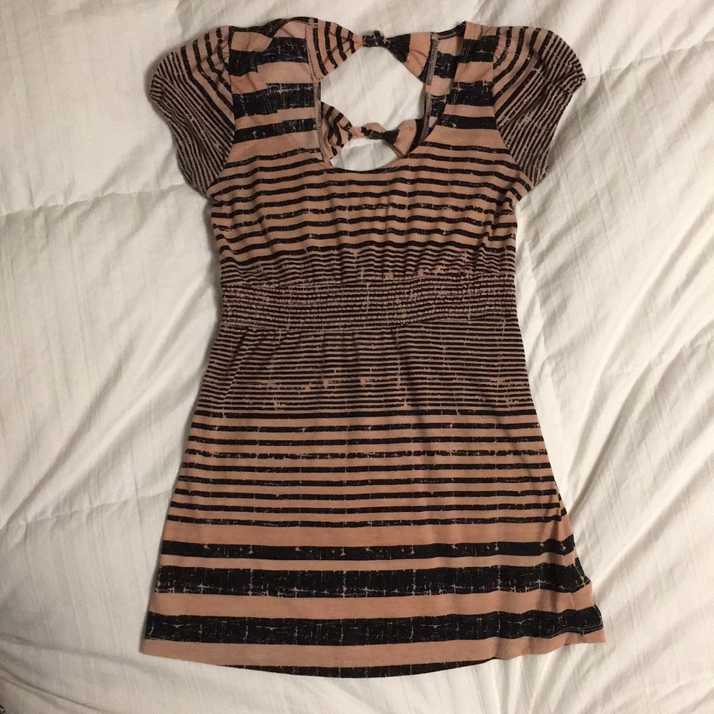 Striped pink and black long short sleeved shirt